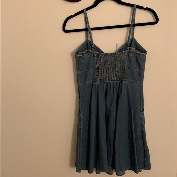 Express Jean Dress - Picture 3 of 4